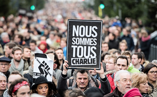 Демонстрации солидарности во Франции собрали более 700 тыс. человек