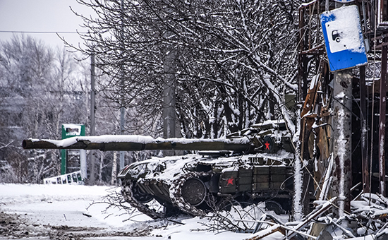 Донецкие ополченцы предприняли танковую атаку на Углегорск